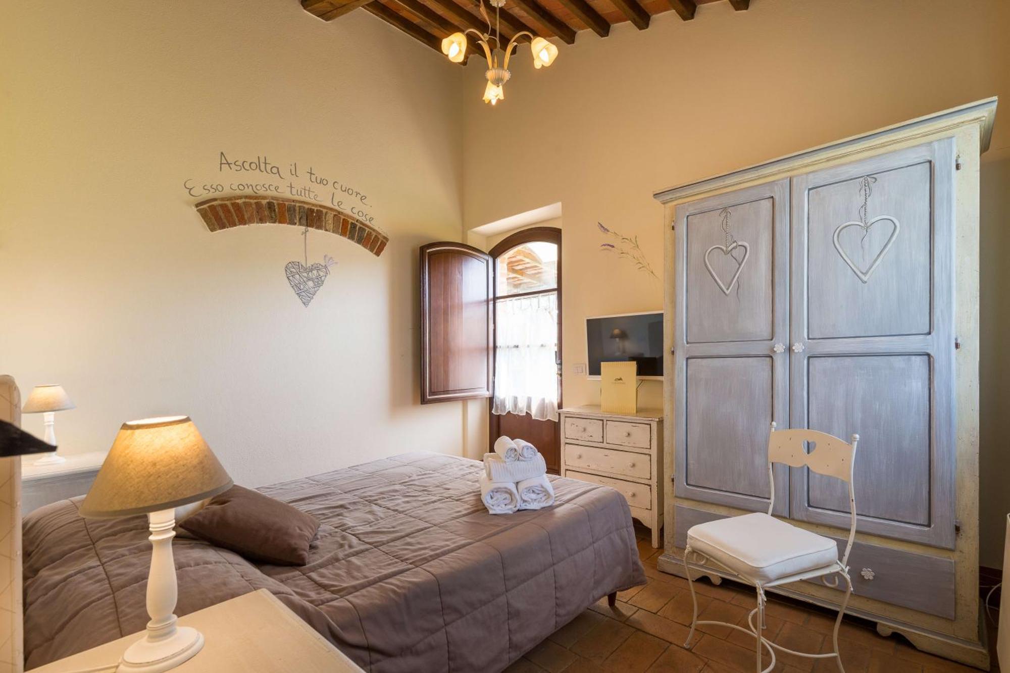 Agriturismo Le Torri Di Porsenna Petrignano Del Lago Exterior foto
